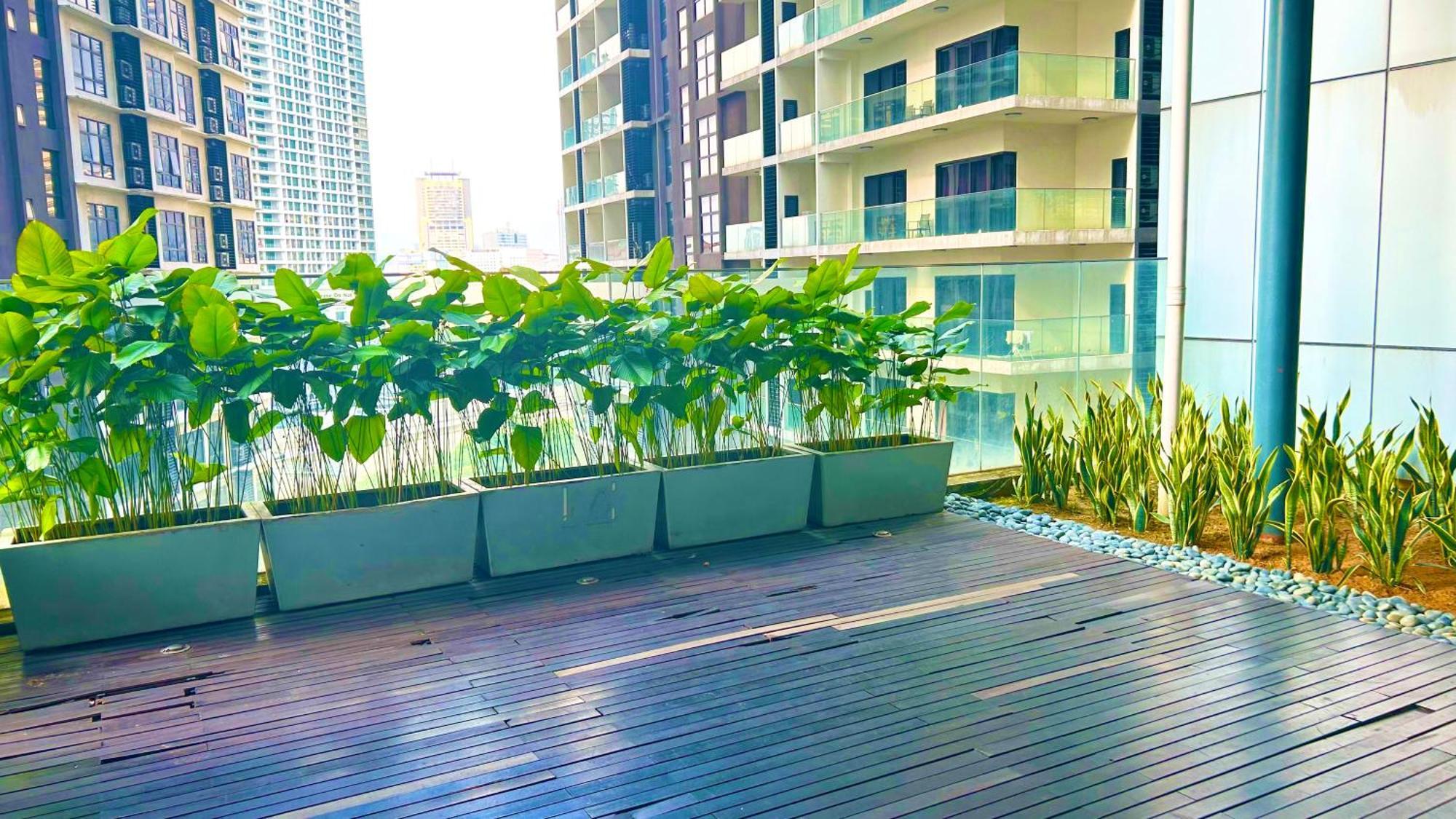 Summer Suites Klcc By Impexia Kuala Lumpur Exterior photo