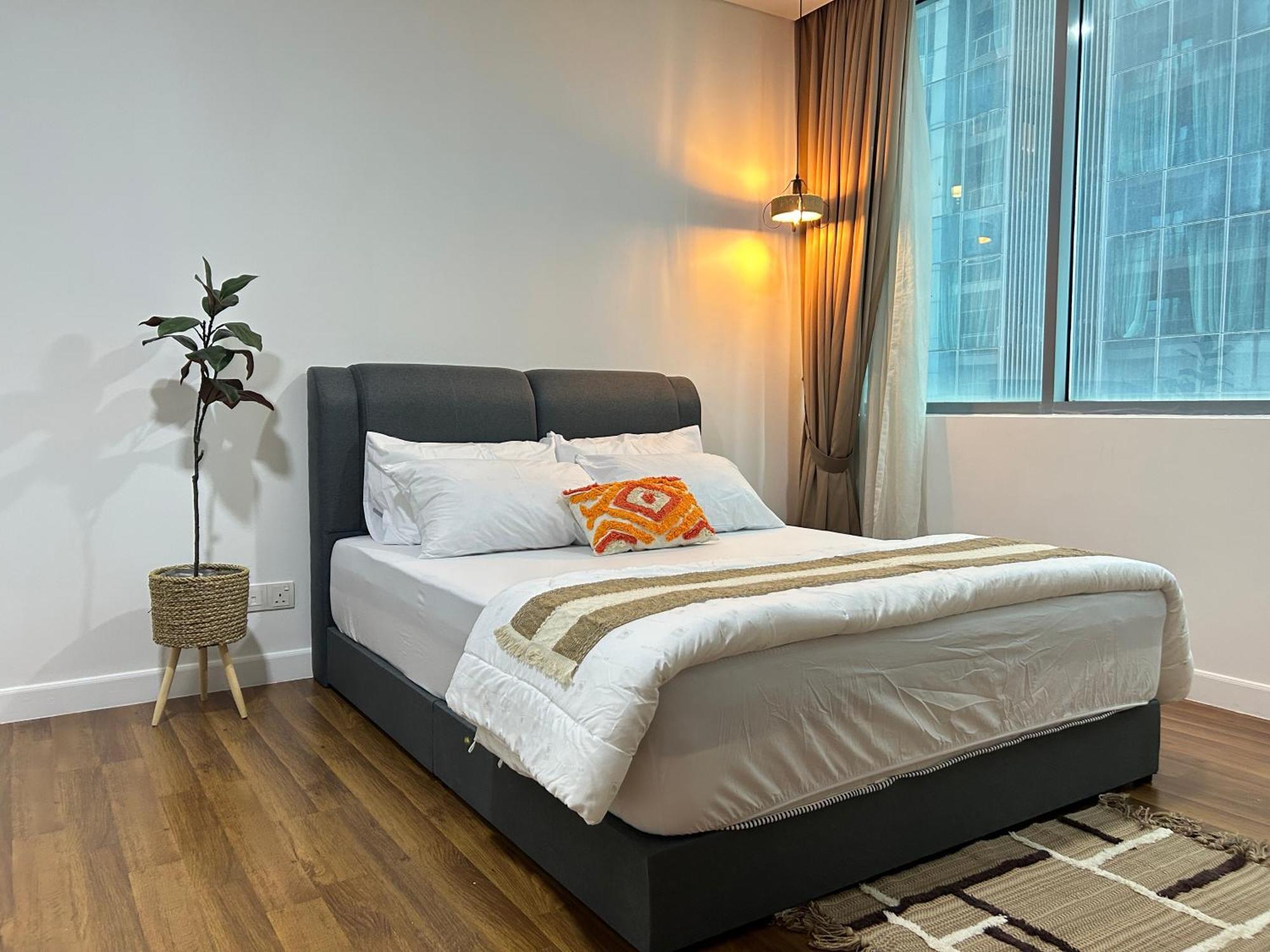 Summer Suites Klcc By Impexia Kuala Lumpur Exterior photo
